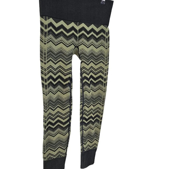 Lululemon Ebb To Street Pant Heathered Fatigue Green Size 6 Chevron Leggings - Picture 5 of 8